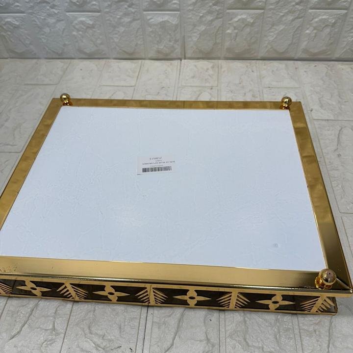 TEPSİ DİKDÖRTGEN BÜYÜK  GOLD METAL CAM 40 x 30 cm