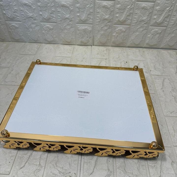 TEPSİ DİKDÖRTGEN BÜYÜK  GOLD METAL CAM 40 x 30 cm