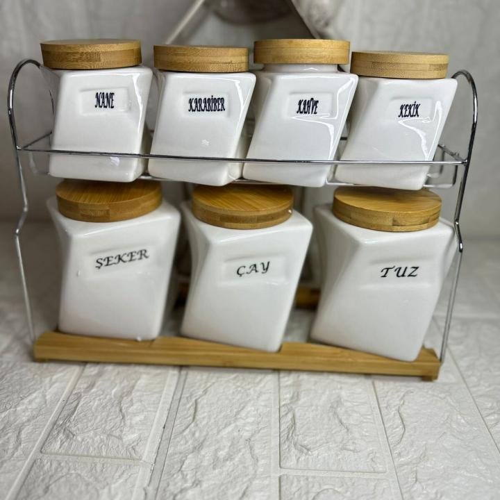 7'li Porselen Baharatlık Stantlı Bambu Vakumlu Kapak