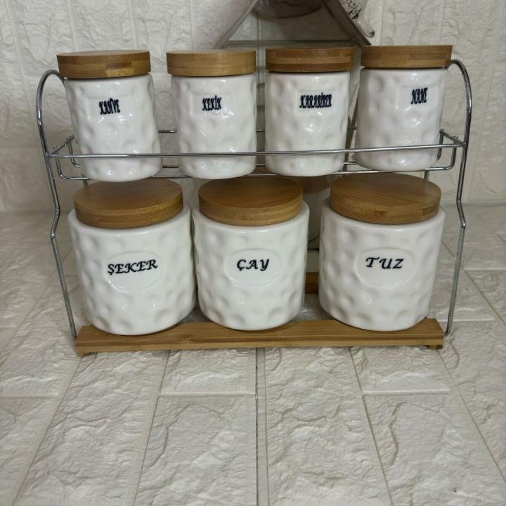 7'li Porselen Baharatlık Stantlı Bambu Vakumlu Kapak