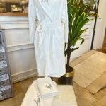 Kadın Bornoz Takımı Kelebek Nakışlı %100 Pamuk