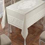 Dertsiz Masa Örtüsü