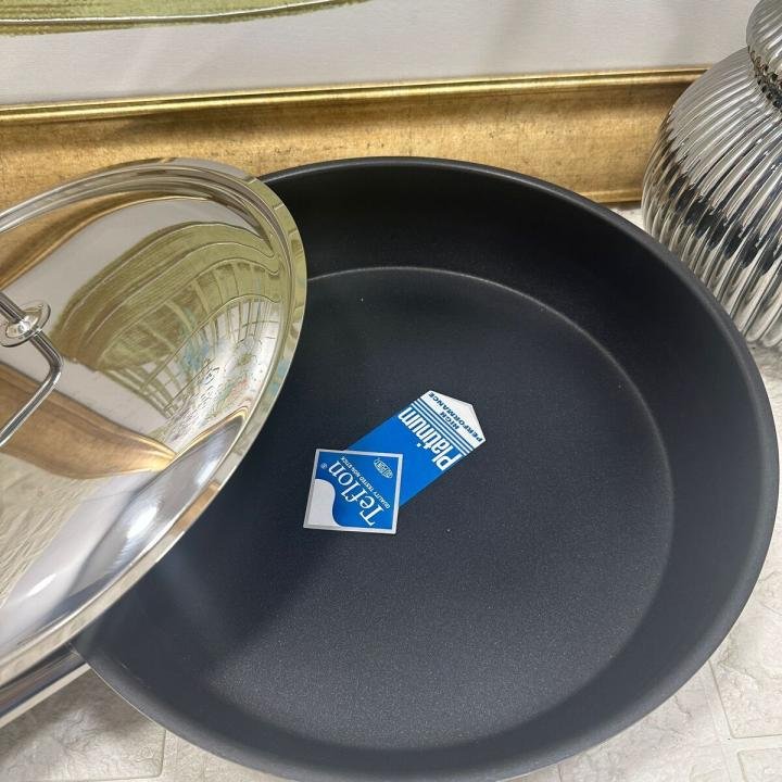 Kapaklı Tava 32 Cm 5,2 Lıtre Profiline Dış Çelik Iç Teflon