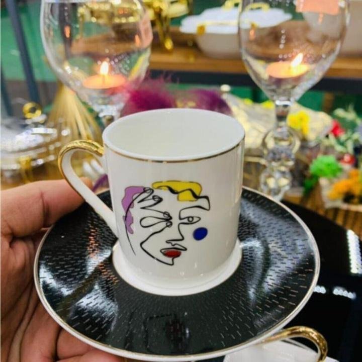 Yüz Figürlü Kahve Fincanı