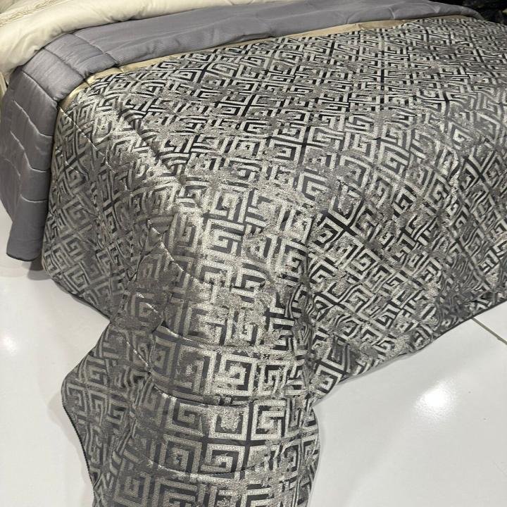 Magna Gri Yatak Örtüsü