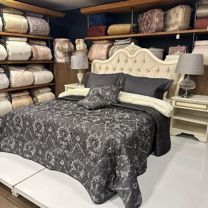 Miracle Gri Yatak Örtüsü