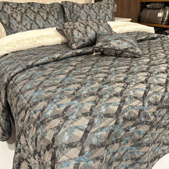 Amazon Mavi Yatak Örtüsü