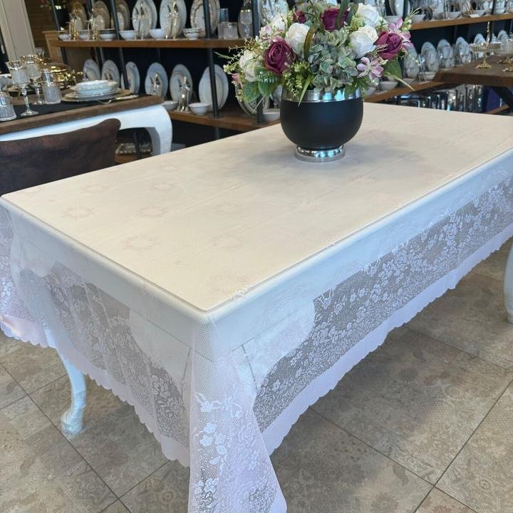 ÖRME DANTEL MASA ÖRTÜSÜ DİKDÖRTGEN 145x220