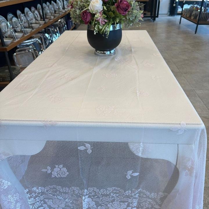 ÖRME DANTEL MASA ÖRTÜSÜ DİKDÖRTGEN 180x270